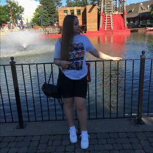 Meet your Posher, Valeria